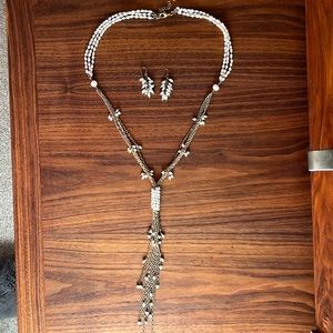 Mixed metal chain and pearl lariat necklace & earrings set